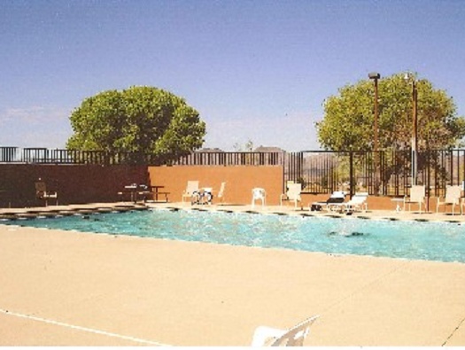 Valle Vista Community Pool